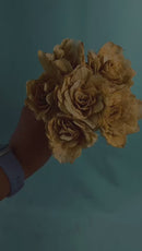 Buquê de Rosinha Flor de Folha Montada C/6 Alvejada Desidratada